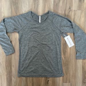 Athleta Foothill Heather Long Sleeve NWT